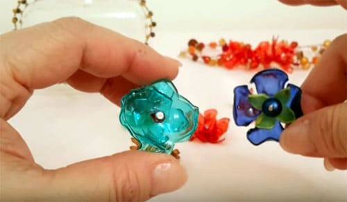 Цветы из пластиковых бутылок — подборка оригинальных идей поделок. Пошаговая инструкция как сделать цветы своими руками + фото-обзоры