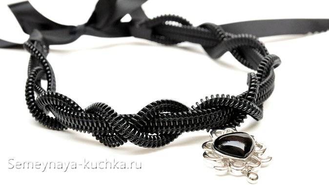 Украшения из молний