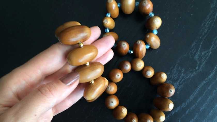 Ёжик из пластиковой бутылки и шишек