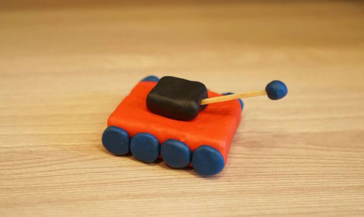 Бумажный танк своими руками