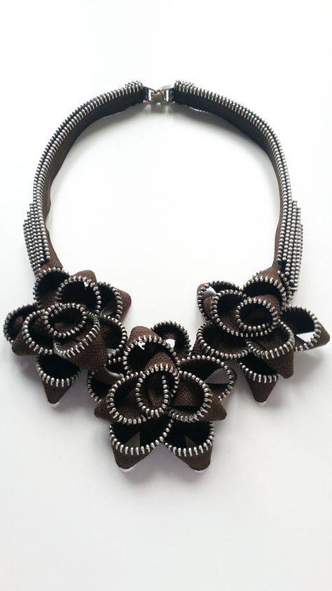 Не выбрасывайте сломанные молнии! из них можно сделать великолепное украшение