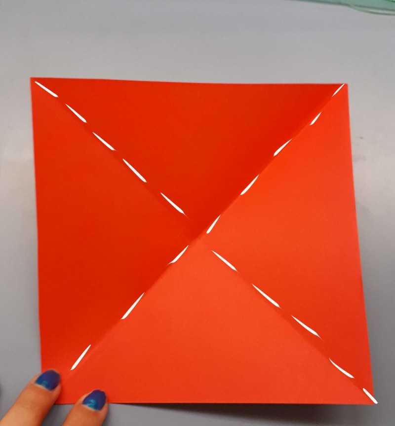 Розы из бумаги