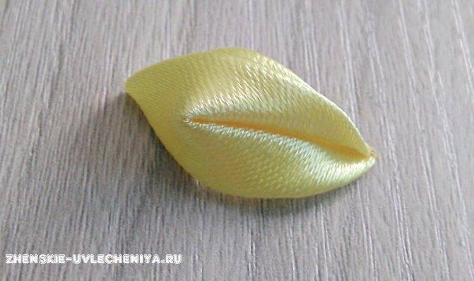 Поделки из атласных лент