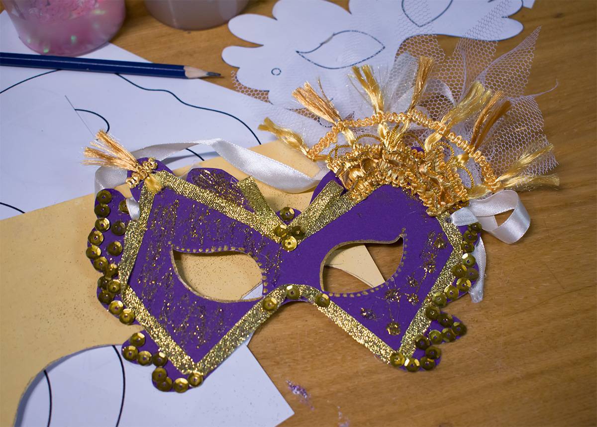 Как сделать карнавальную маску своими руками: пошаговые видео уроки - все курсы онлайн