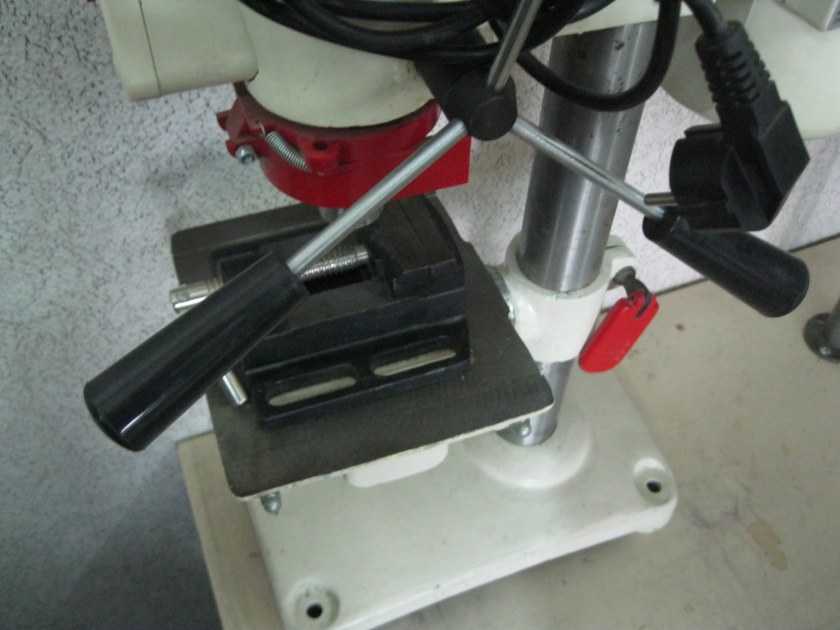 Сверлильный станок своими руками: ТОП-200 фото-обзоров готовых станков. Пошаговая инструкция + схемы и чертежи с полным описанием этапов