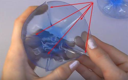 Цветы из пластиковых бутылок — подборка оригинальных идей поделок. Пошаговая инструкция как сделать цветы своими руками + фото-обзоры