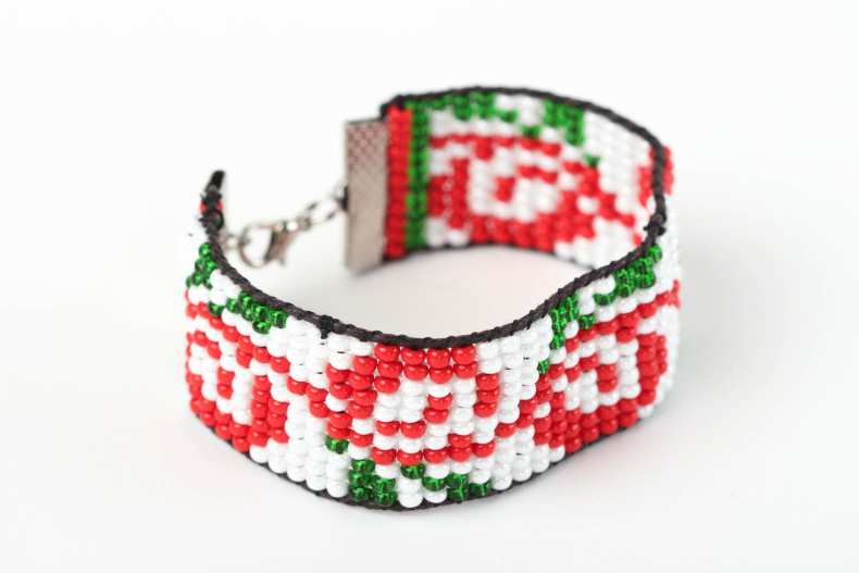 Браслет своими руками — инструкция по изготовлению своими руками. Лучшие способы создания украшения + фото-примеры изделий