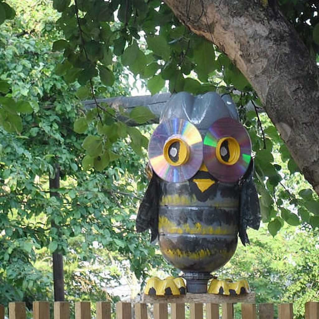 Поделки из пластиковых бутылок — обзоры оригинальных идей. Новинки, пошаговые мастер-классы для начинающих + 120 фото