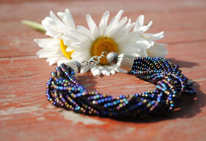 Браслет своими руками — инструкция по изготовлению своими руками. Лучшие способы создания украшения + фото-примеры изделий