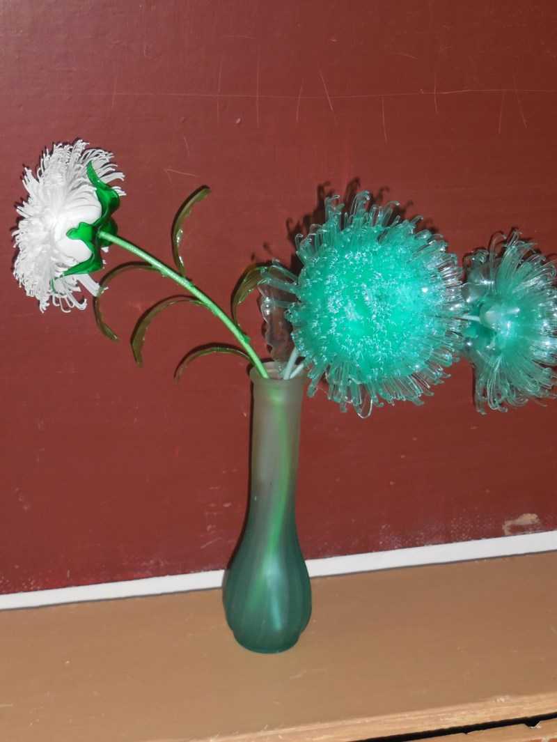 Цветы из пластиковых бутылок — подборка оригинальных идей поделок. Пошаговая инструкция как сделать цветы своими руками + фото-обзоры