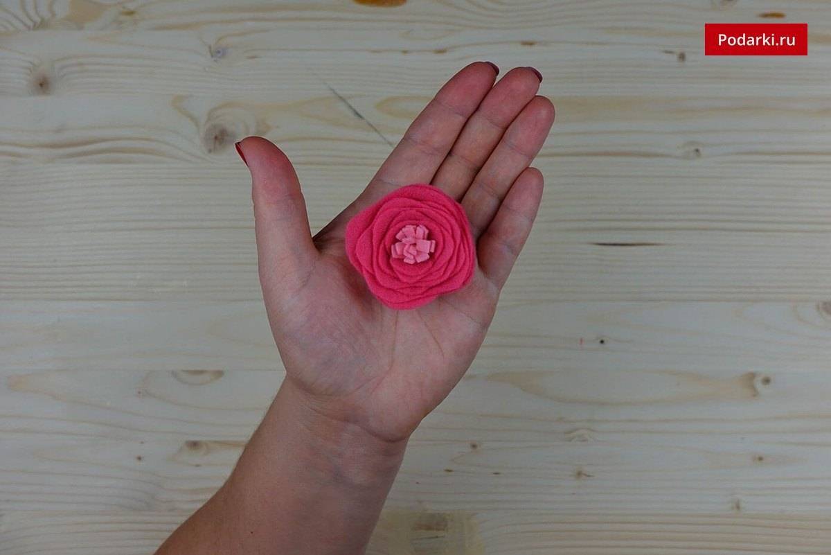 Красивые цветы из ткани