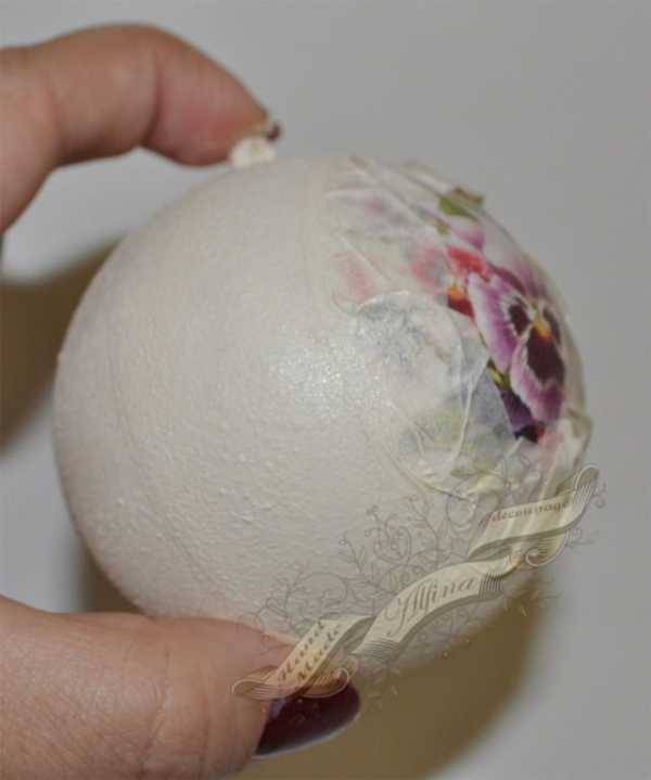 Роспись ёлочных шаров