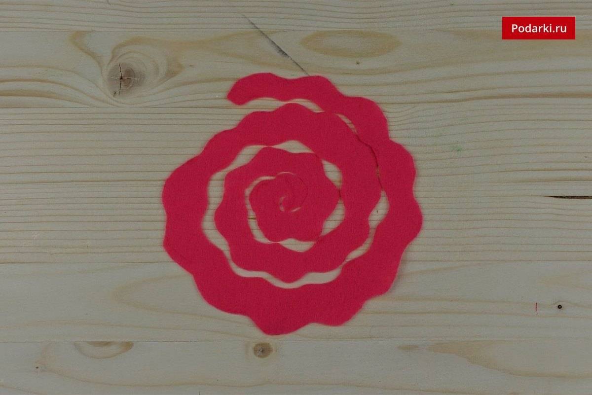 Красивые цветы из ткани