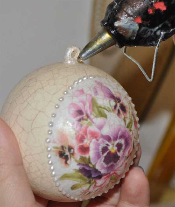 Роспись ёлочных шаров