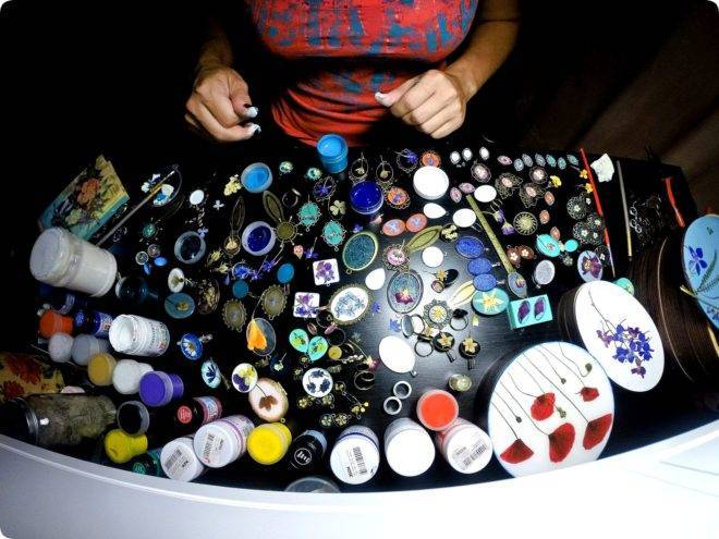 Поделки из эпоксидной смолы — ТОП-100 фото уникальных поделок. Мастер-класс для начинающих с подробным описанием + примеры изделий