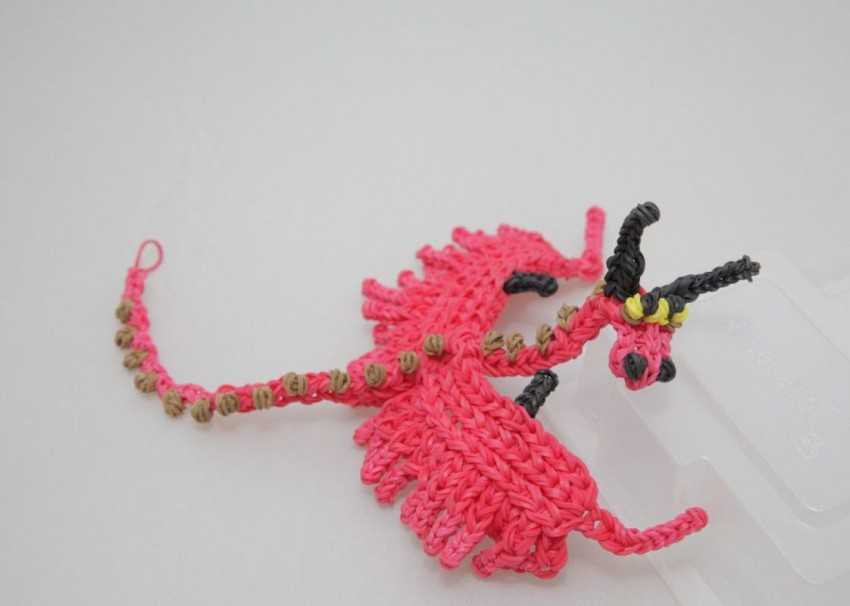 Одежда из резиночек Rainbow Loom