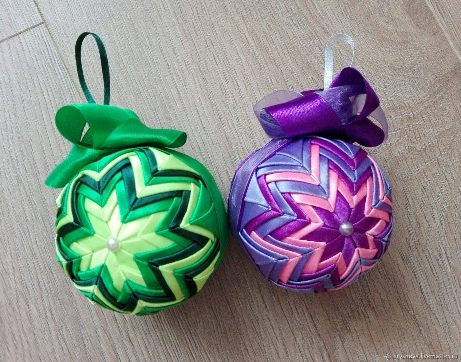 Цветы из лент ткани