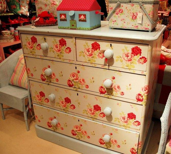 Декупаж мебели: ТОП-140 фото нестандартных вариантов декупажа. Пошаговые инструкции оформления мебели своими руками