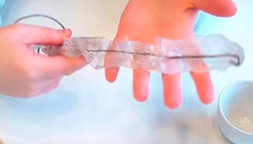 Парящая чашка с цветами канзаши