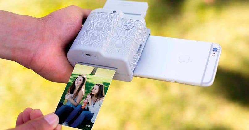 Что подарить маме на 8 марта?