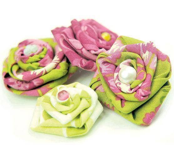 Красивые цветы из ткани