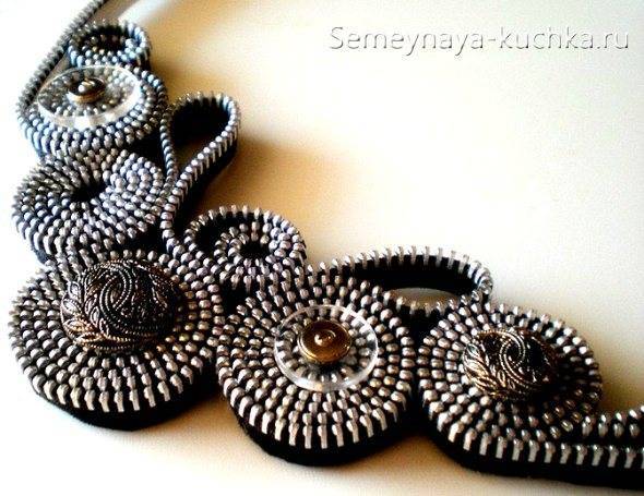 Украшения из молний