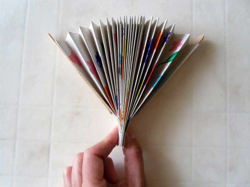 Веер из бумаги своими руками