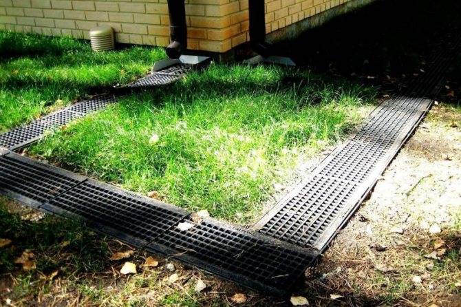 Как выровнять участок — инструкция, как сделать своими руками. Фото готовых работ, отзывы, секреты + обзор простых и сложных вариантов