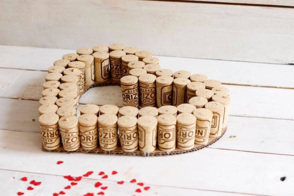 Поделки из винных пробок своими руками