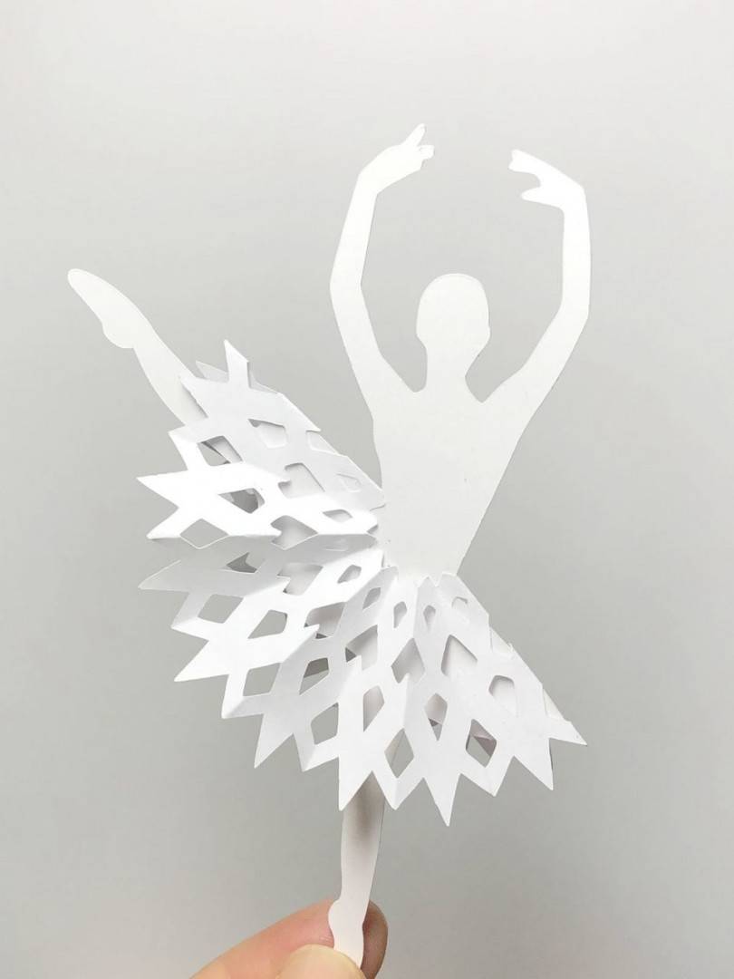 Подвесные украшения «снежинки-балеринки»