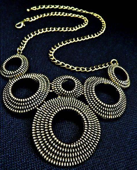 Украшения из замков. поделки из молний