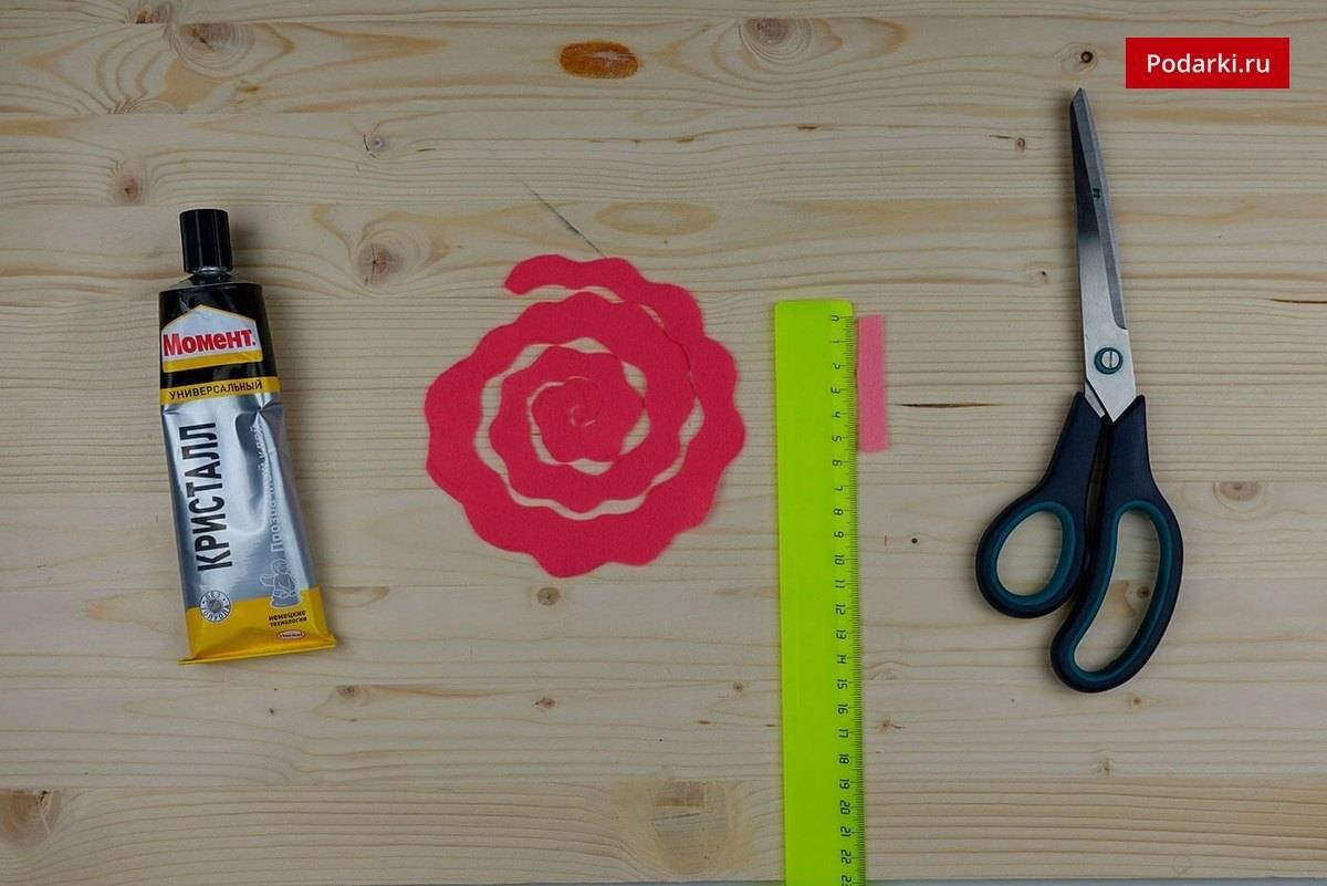 Красивые цветы из ткани