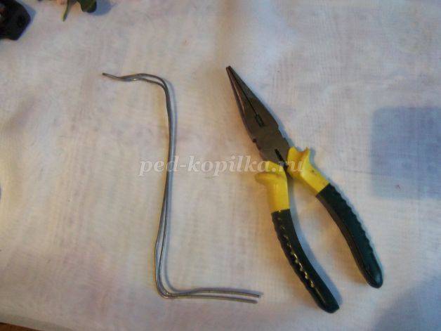 Парящая чашка с цветами канзаши